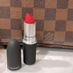 MAC POWDER KISS LIPSTICK